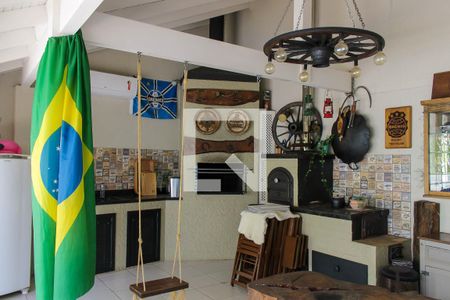 Casa à venda com 212m², 3 quartos e 2 vagas Casa à venda com 212m², 3 quartos e 2 vagasEspaço Gourmet