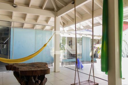 Casa à venda com 212m², 3 quartos e 2 vagas Casa à venda com 212m², 3 quartos e 2 vagasEspaço Gourmet