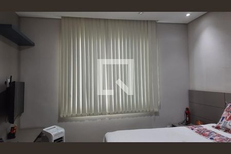 Casa à venda com 200m², 3 quartos e 3 vagas Casa à venda com 200m², 3 quartos e 3 vagasQuarto 1