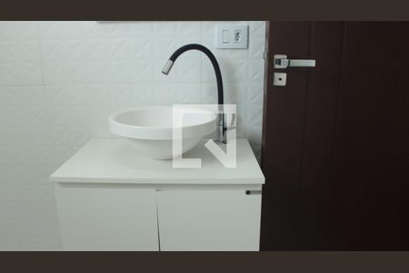 Casa à venda com 180m², 4 quartos e 2 vagasBanheiro da Suíte