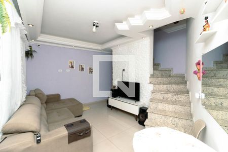 Sala de casa para alugar com 2 quartos, 120m² em Jardim Danfer, São Paulo