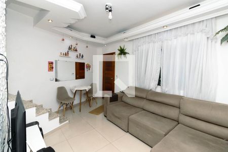 Sala de casa para alugar com 2 quartos, 120m² em Jardim Danfer, São Paulo