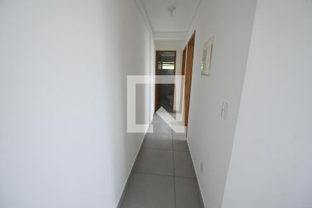 Corredor de apartamento para alugar com 2 quartos, 58m² em Setor Ocidente da Vila Brasília, Goiânia