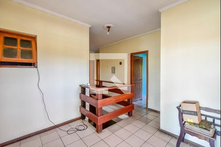 Casa à venda com 350m², 5 quartos e 5 vagasCorredor