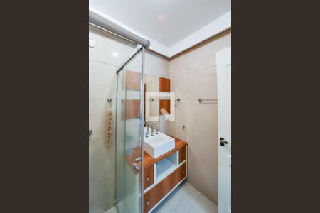 Casa à venda com 220m², 4 quartos e 2 vagas Casa à venda com 220m², 4 quartos e 2 vagasBanheiro da Suíte