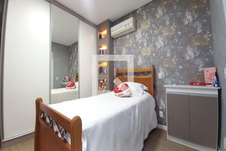 Casa de condomínio à venda com 260m², 3 quartos e 4 vagas Casa de condomínio à venda com 260m², 3 quartos e 4 vagasQuarto 2 - Suíte