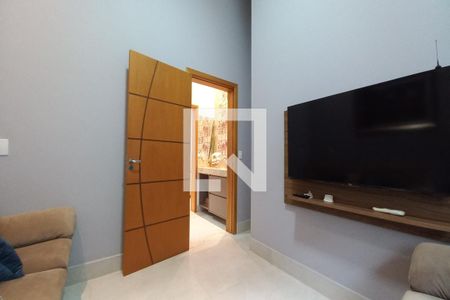 Casa de condomínio à venda com 260m², 3 quartos e 4 vagas Casa de condomínio à venda com 260m², 3 quartos e 4 vagasSala de TV