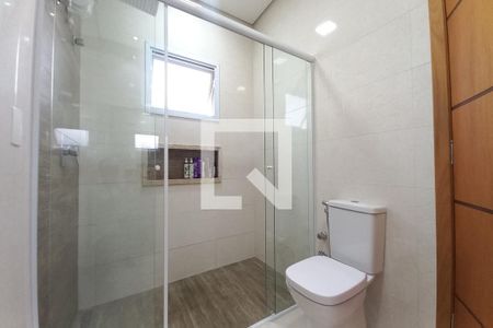 Casa de condomínio à venda com 260m², 3 quartos e 4 vagas Casa de condomínio à venda com 260m², 3 quartos e 4 vagasBanheiro da Suíte 1