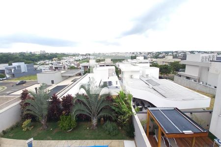 Casa de condomínio à venda com 260m², 3 quartos e 4 vagas Casa de condomínio à venda com 260m², 3 quartos e 4 vagasVista da Suíte 3