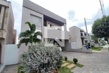 Casa de condomínio à venda com 260m², 3 quartos e 4 vagas Casa de condomínio à venda com 260m², 3 quartos e 4 vagasFachada do Prédio