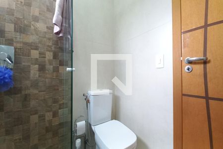 Casa de condomínio à venda com 260m², 3 quartos e 4 vagas Casa de condomínio à venda com 260m², 3 quartos e 4 vagasBanheiro da Suíte 3