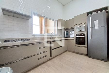 Casa de condomínio à venda com 260m², 3 quartos e 4 vagas Casa de condomínio à venda com 260m², 3 quartos e 4 vagasCozinha