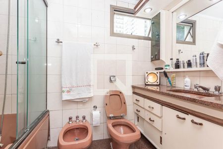 Apartamento à venda com 189m², 3 quartos e 2 vagasBanheiro