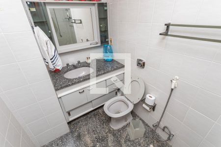 Apartamento à venda com 189m², 3 quartos e 2 vagasBanheiro Suíte 1 