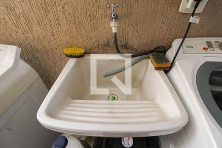 Casa à venda com 130m², 3 quartos e 3 vagas Casa à venda com 130m², 3 quartos e 3 vagasÁrea de Serviço