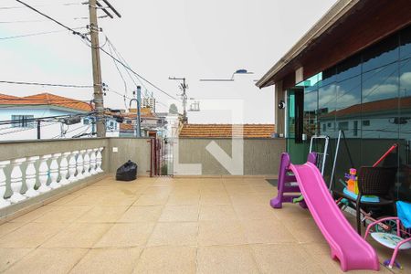 Casa à venda com 130m², 3 quartos e 3 vagas Casa à venda com 130m², 3 quartos e 3 vagasVaranda