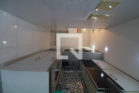 Apartamento para alugar com 80m², 2 quartos e 1 vaga Apartamento para alugar com 80m², 2 quartos e 1 vagaCozinha e Área de Serviço