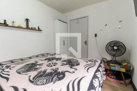 Casa à venda com 150m², 5 quartos e 2 vagas Casa à venda com 150m², 5 quartos e 2 vagasQuarto 1 casa 3