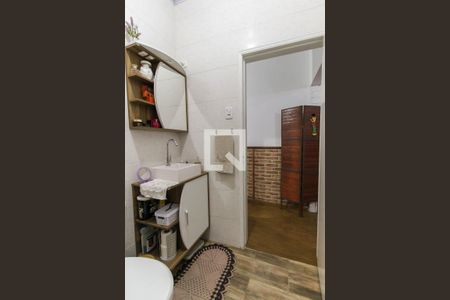 Casa à venda com 150m², 5 quartos e 2 vagas Casa à venda com 150m², 5 quartos e 2 vagasBanheiro Casa 1