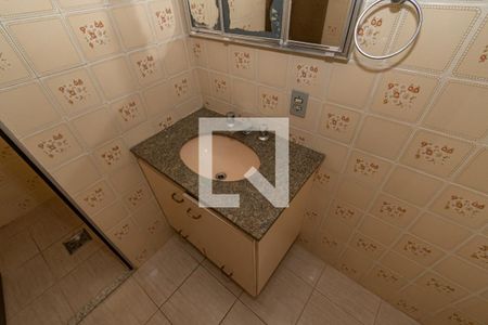 Apartamento à venda com 91m², 3 quartos e 1 vaga Apartamento à venda com 91m², 3 quartos e 1 vagaDetalhe Banheiro Corredor