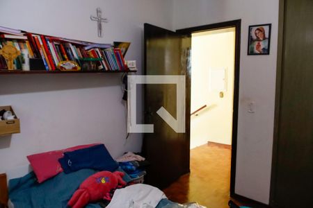 Casa à venda com 320m², 3 quartos e 3 vagas Casa à venda com 320m², 3 quartos e 3 vagasQuarto 2