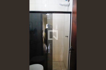 Casa à venda com 320m², 3 quartos e 3 vagas Casa à venda com 320m², 3 quartos e 3 vagasBanheiro