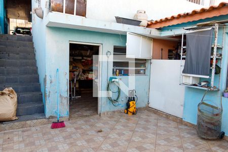 Casa à venda com 320m², 3 quartos e 3 vagas Casa à venda com 320m², 3 quartos e 3 vagasÁrea comum