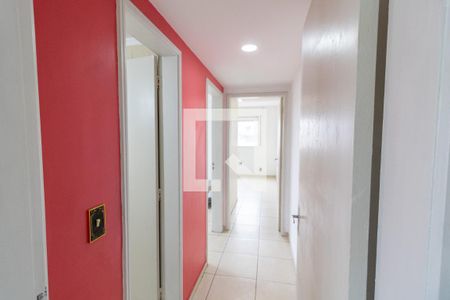 Corredor de apartamento para alugar com 2 quartos, 83m² em Farroupilha, Porto Alegre