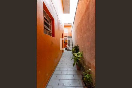 Casa à venda com 160m², 3 quartos e 2 vagas Casa à venda com 160m², 3 quartos e 2 vagasCorredor Lateral