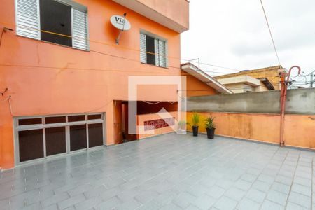 Casa à venda com 160m², 3 quartos e 2 vagas Casa à venda com 160m², 3 quartos e 2 vagasVaranda