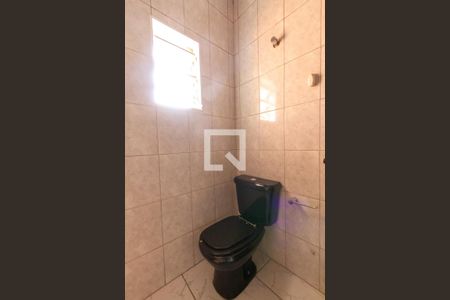Casa à venda com 160m², 3 quartos e 2 vagas Casa à venda com 160m², 3 quartos e 2 vagasBanheiro 2