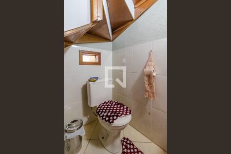 Casa de condomínio à venda com 157m², 3 quartos e 2 vagasLavabo