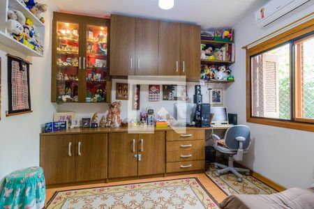 Casa de condomínio à venda com 157m², 3 quartos e 2 vagasQuarto 3