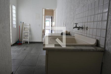 Casa à venda com 200m², 3 quartos e 2 vagasÁrea de Serviço