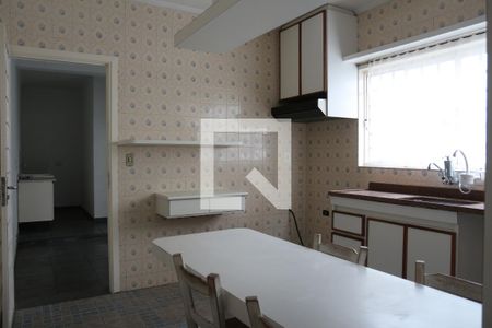 Casa à venda com 200m², 3 quartos e 2 vagasCozinha