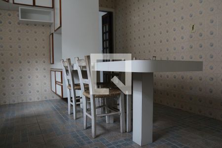 Casa à venda com 200m², 3 quartos e 2 vagasCozinha