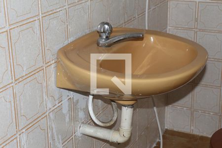 Casa à venda com 200m², 3 quartos e 2 vagasBanheiro 3