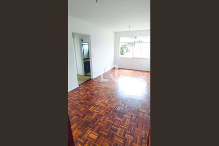 Sala de apartamento à venda com 2 quartos, 61m² em Sagrada Família, Belo Horizonte