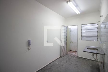 Cozinha de casa para alugar com 1 quarto, 30m² em Itaquera, São Paulo