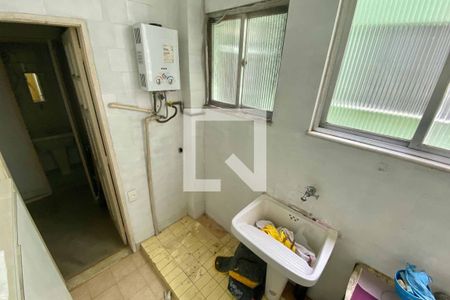 Apartamento à venda com 122m², 3 quartos e 1 vagaÁrea de Serviço