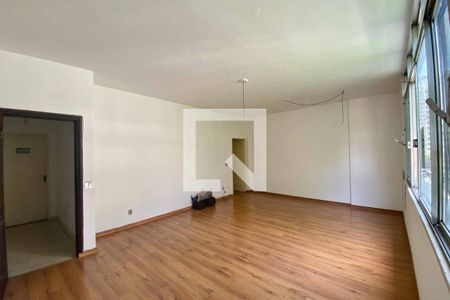 Apartamento à venda com 122m², 3 quartos e 1 vagaSala