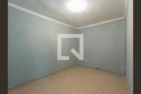 Quarto de casa para alugar com 1 quarto, 50m² em Vila Dirce , Carapicuíba