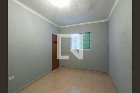 Quarto de casa para alugar com 1 quarto, 50m² em Vila Dirce , Carapicuíba