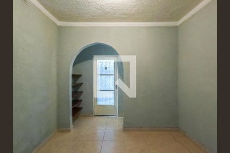 Sala de casa para alugar com 1 quarto, 50m² em Vila Dirce , Carapicuíba