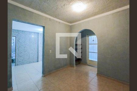 Sala de casa para alugar com 1 quarto, 50m² em Vila Dirce , Carapicuíba