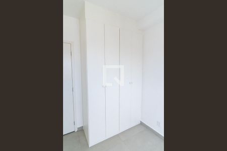 Quarto 1 - Armários de apartamento para alugar com 2 quartos, 34m² em Vila Paulista, São Paulo