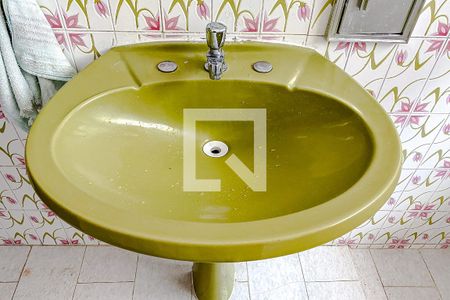 Casa à venda com 260m², 3 quartos e 10 vagasBanheiro