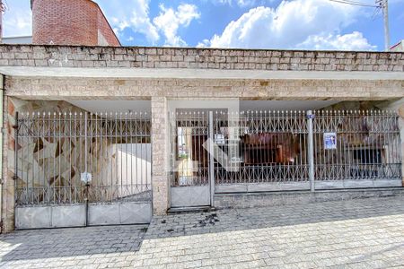 Casa à venda com 260m², 3 quartos e 10 vagasFachada