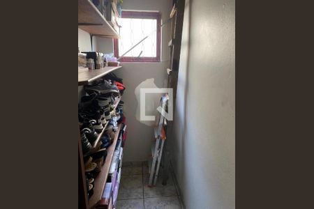Casa à venda com 166m², 3 quartos e 6 vagas