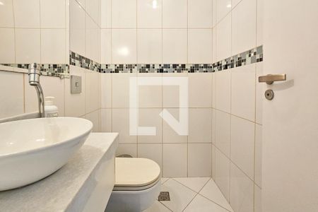 Apartamento para alugar com 240m², 4 quartos e 2 vagasBanheiro